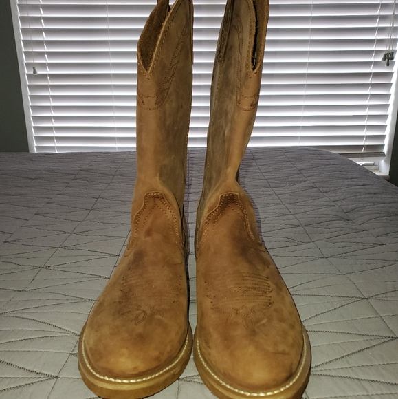 Cowboy boots - Picture 1 of 5